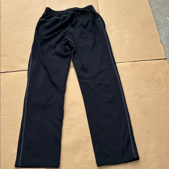 Kids Jordan Black Pants Large Jogger pants Used - Picture 7 of 8